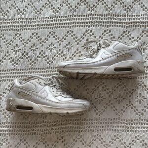 Used nike air maxes